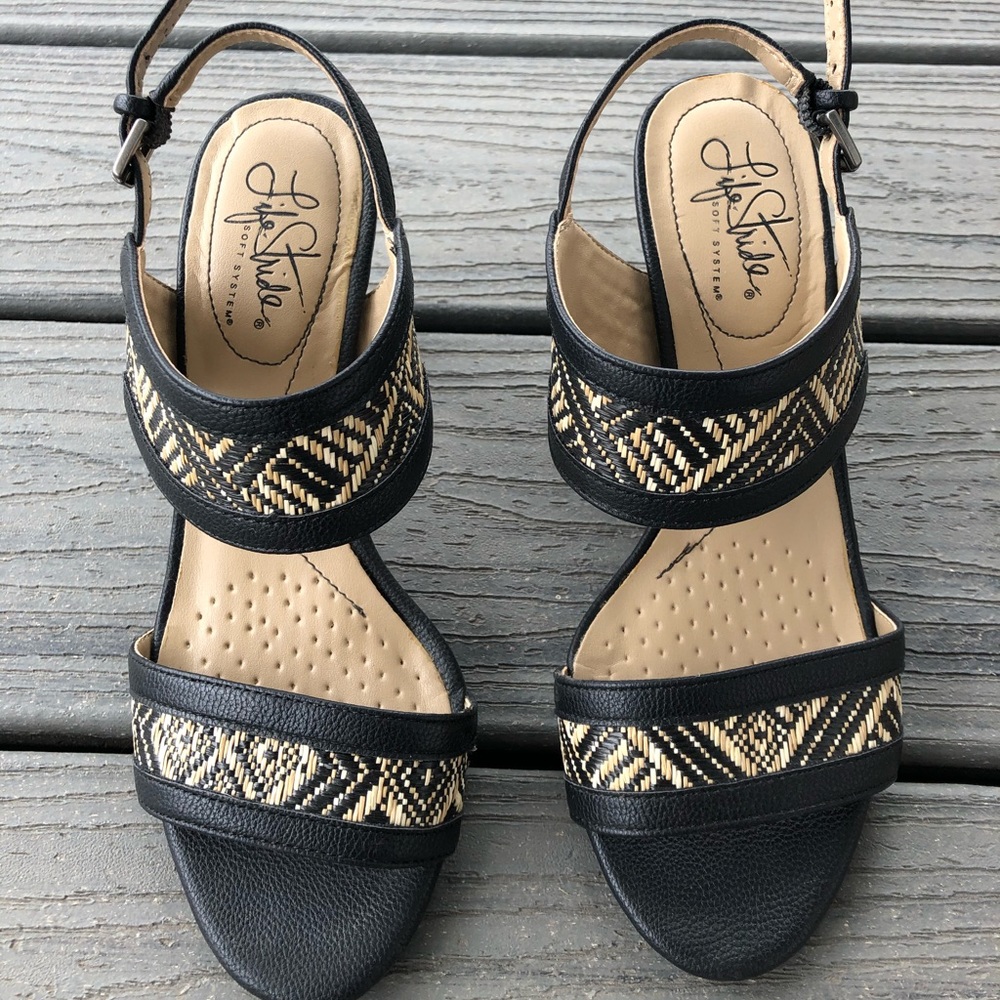 Life Stride Sandals
